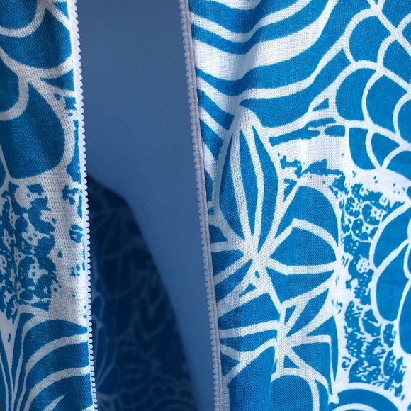 Banana Republic sleeveless floral top- 0 - Picture 4 of 4